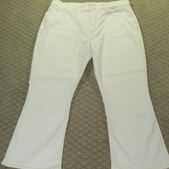 Loft High Rise Kick Crop Jean Size 30/10 Off White Stretch - Picture 1 of 8